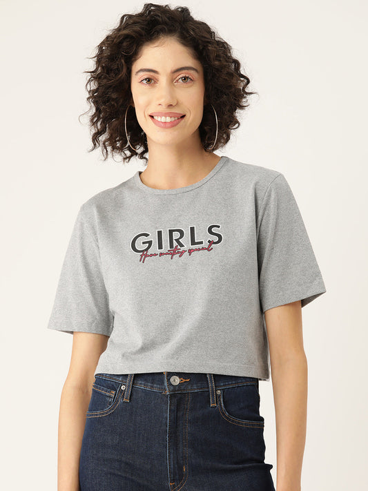 Slenor Women Graphic Printed Crop T-shirt