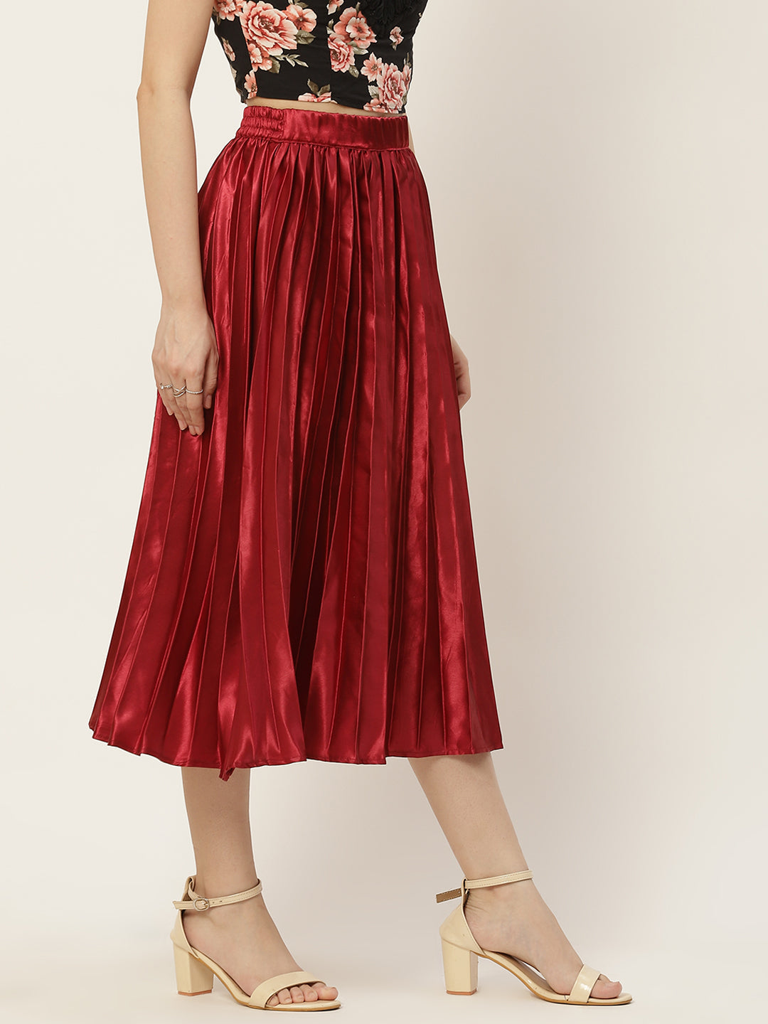 Women Solid Red Pleated Skirt